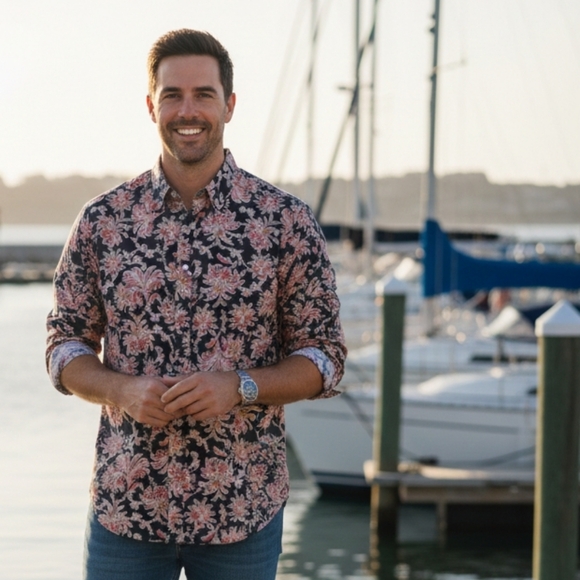 Mens's Shirt - Picture 14 of 15